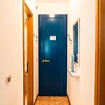 Welcoming Flat Just Steps From The Sea * ビビオーネ