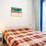 Welcoming Flat Just Steps From The Sea * ビビオーネ