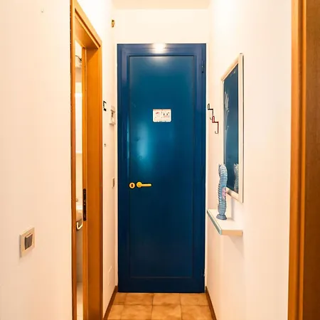 Welcoming Flat Just Steps From The Sea * Бібіоне
